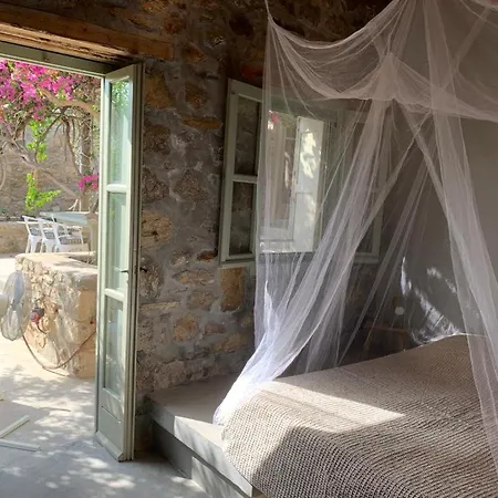 Mandri * Serifos Town