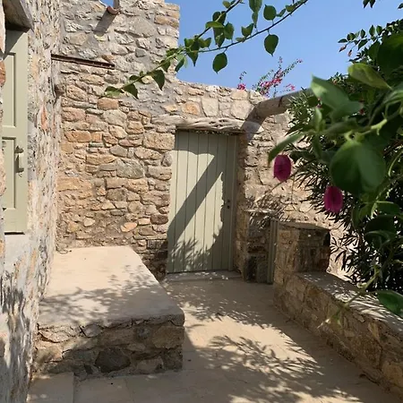 Frühstückspension Mandri Serifos Town