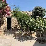 Mandri * Serifos Town