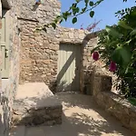 Bed and breakfast Mandri Serifos Town