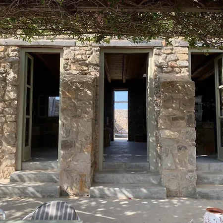 Mandri Bed and Breakfast Σέριφος