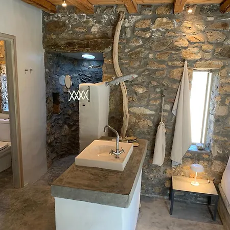 Mandri Serifos Town