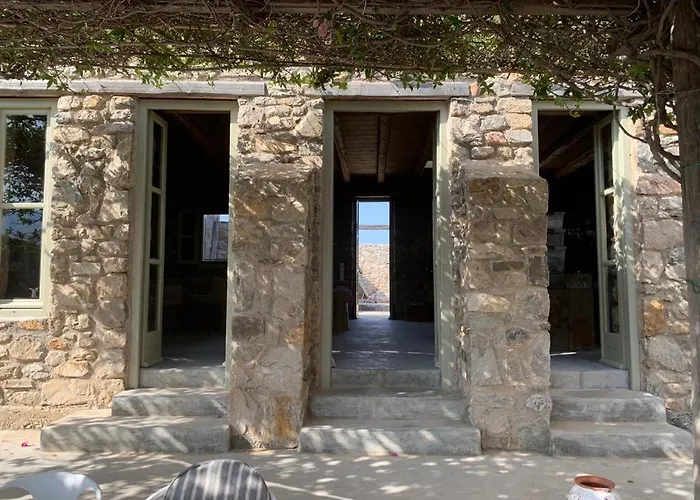 Mandri Bed and Breakfast Σέριφος